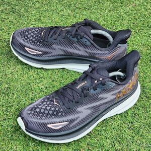 HOKA CLIFTON 9 - Womens Athletic Shoes - SIZE 10B